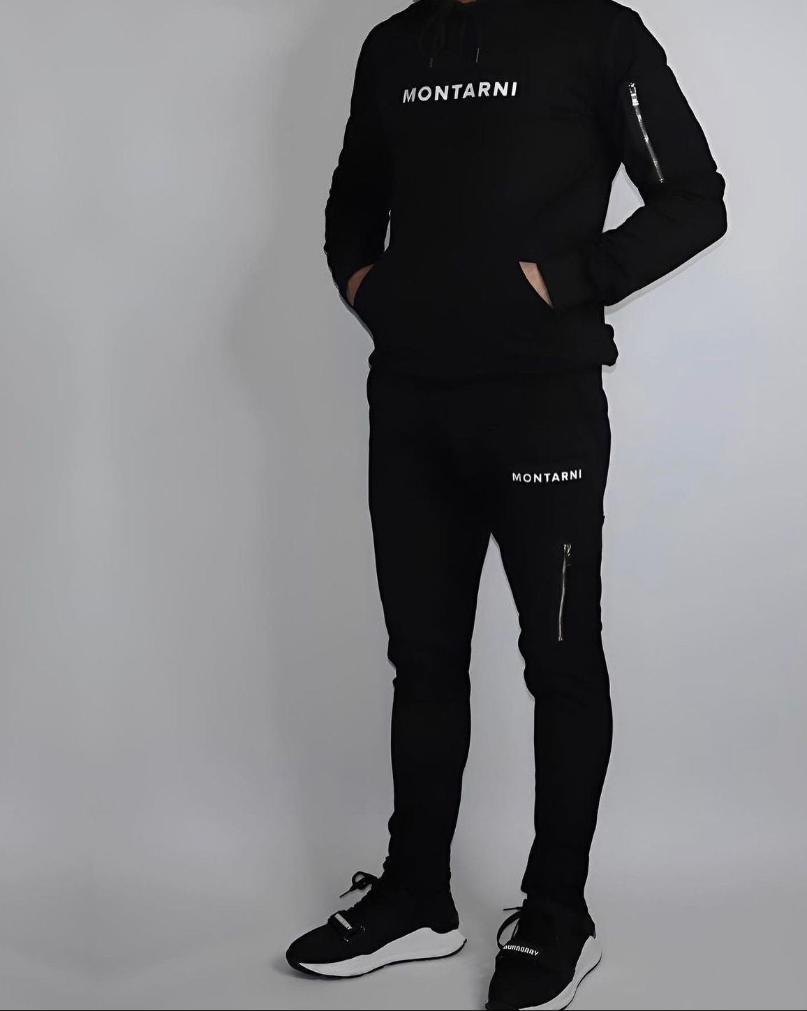 Slim Fit Jogging Pants - Montarni